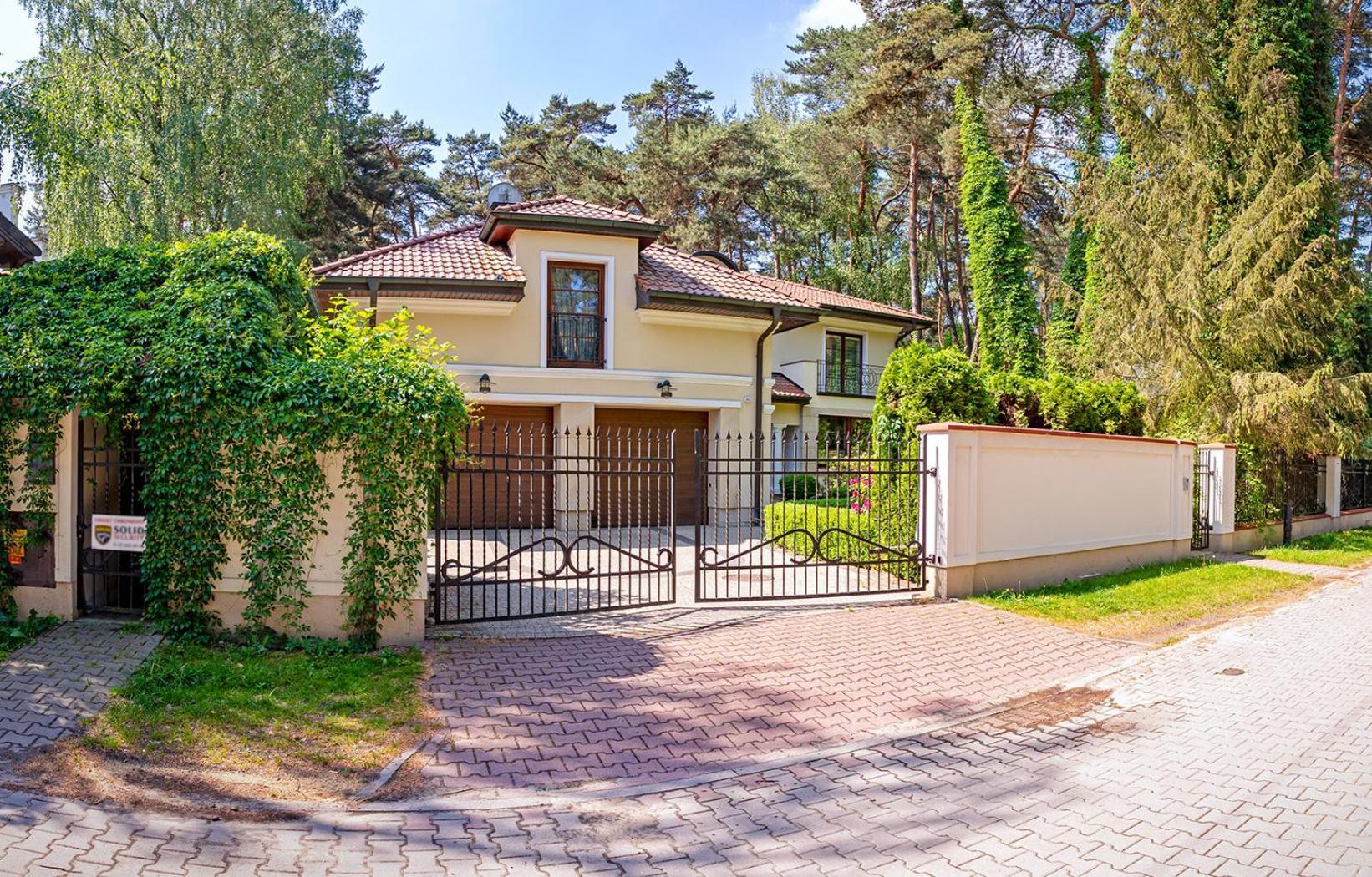 Luxury Villa Indoor Pool Warsaw Magdalenka Esterno foto